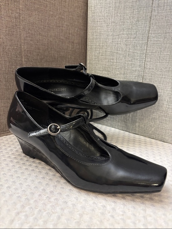 Naturalizer Shoes - Naturalizer Beckon 8M Black Patent T-Strap Mary Jane Wedge Heels Pumps Classic